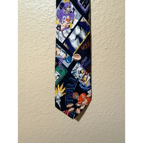 Nicole Miller 1993 Football Silk Mens Tie Vintage Rare Athletic 90's Super Bowl - Picture 8 of 8